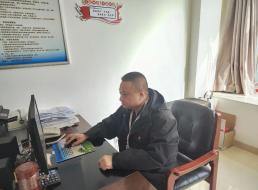 《榜樣在身邊》系列報(bào)道——莫正平、梁元 恒心堅(jiān)守鑄典范，砥礪前行綻光芒